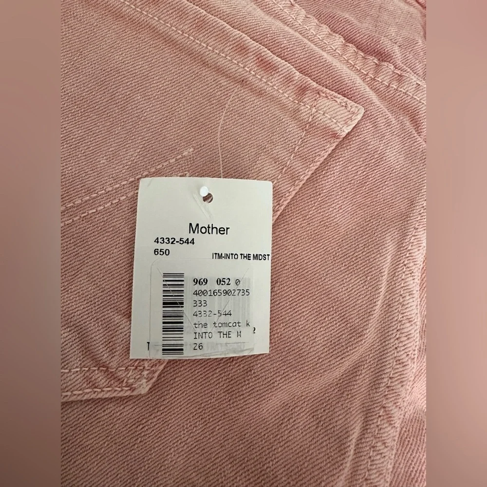 RARE MOTHER NWT The Tomcat Kick Fray Denim Shorts in Into The Midst—26
